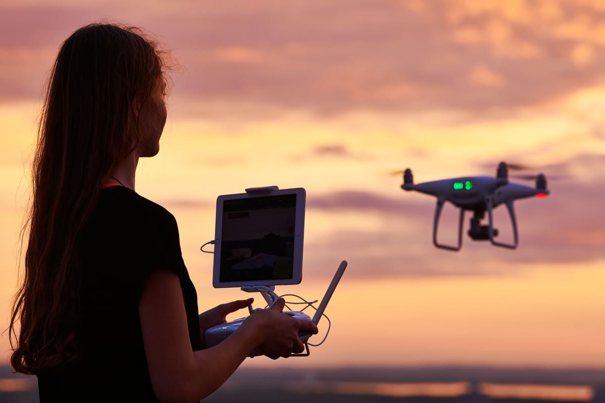 Golpeteo Sensible fuente Drone : quelle formation obligatoire pour pouvoir en piloter ? - MaFormation